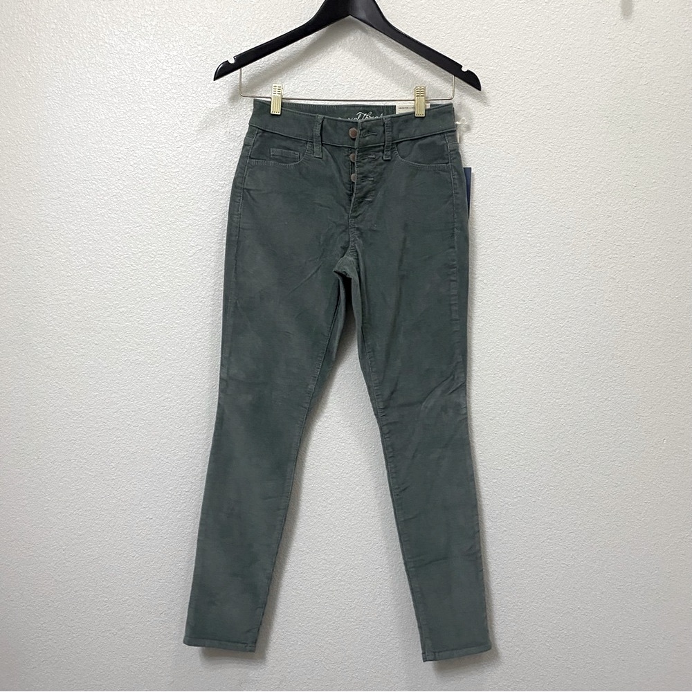Universal Thread Goods Co. Green Corduroy High Rise Skinny Green‎ Pants